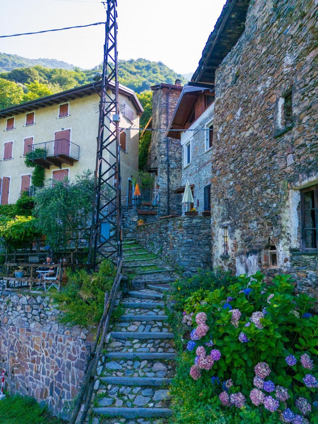Rustico Verginate 2 Bellano Buitenkant foto
