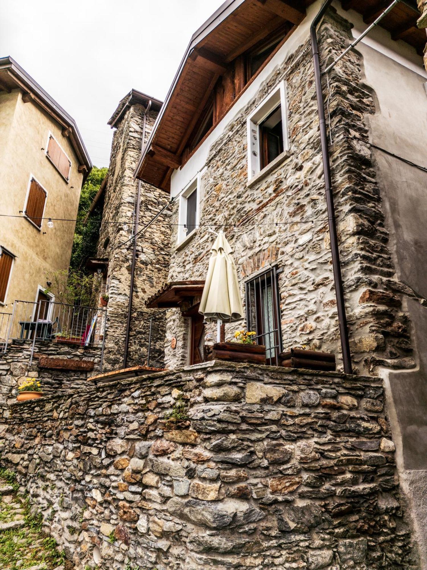 Rustico Verginate 2 Bellano Buitenkant foto